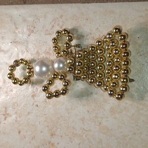 Holiday angel pin jewelry